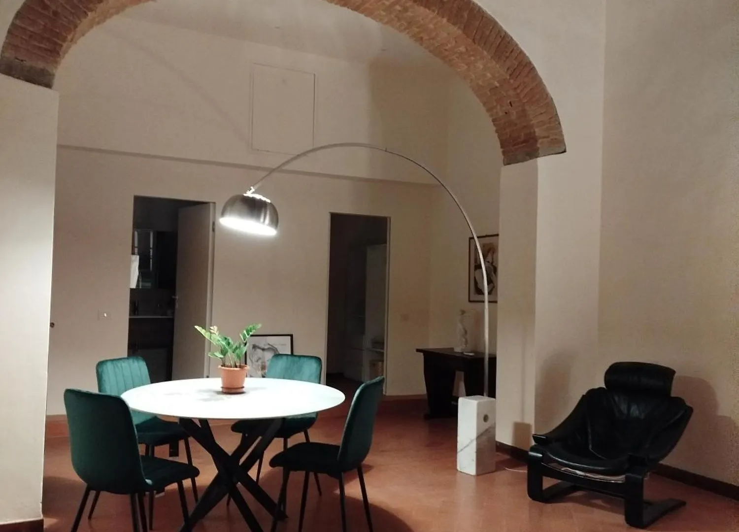 Lo Studio Nel Borgo La Suite Centro Storico Florence Homestay